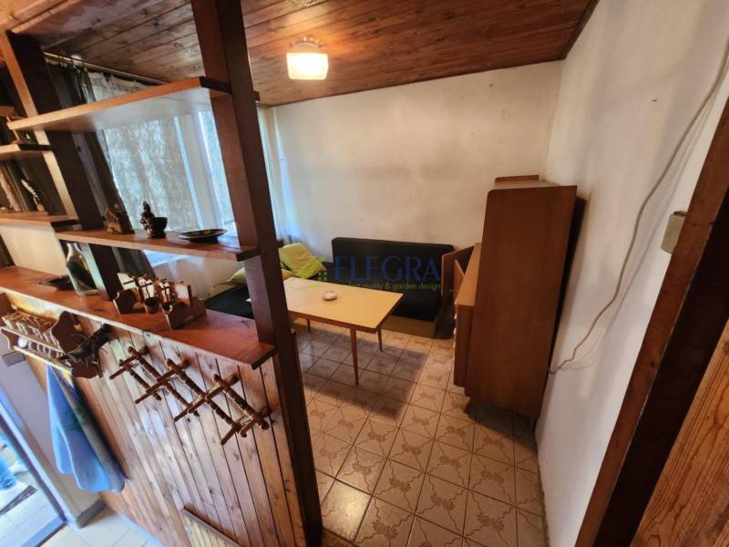 54de4e6a-abd7-4039-afdb-897dd5fcdc9b.jpg