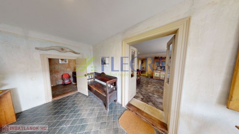 euUYI_olX-XBstYVLUP7ztvsLbKvNJcR.jpg